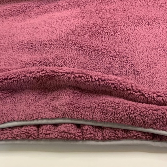 Carhartt outerwear sport women’s loose fit fleece pullover in huckleberry - Picture 6 of 12